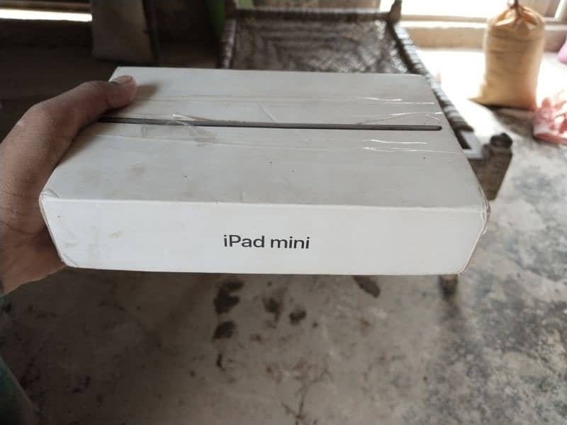 Apple iPad Mini 5 condition 10/10 64gb Storage Wifi iPad 0