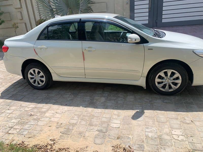 Toyota Corolla XLI 2013 9