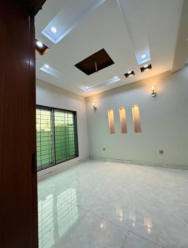 5 Marla Beautifully designed house For Rent In Park View City Lahore. 1