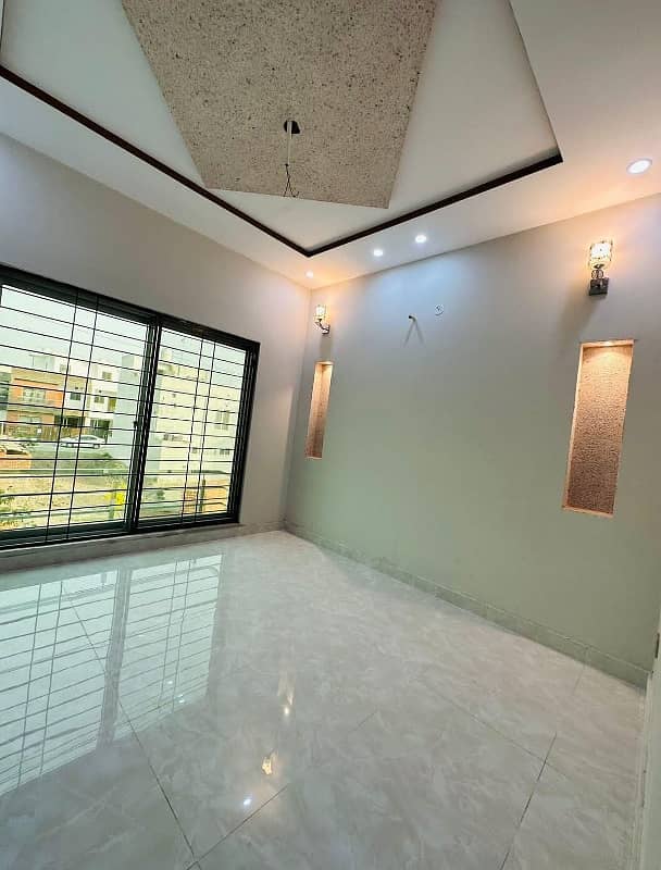 5 Marla Beautifully designed house For Rent In Park View City Lahore. 3