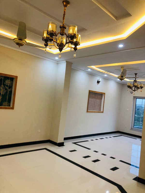 House FOR RENT IN GULBERG ISLAMABAD 28
