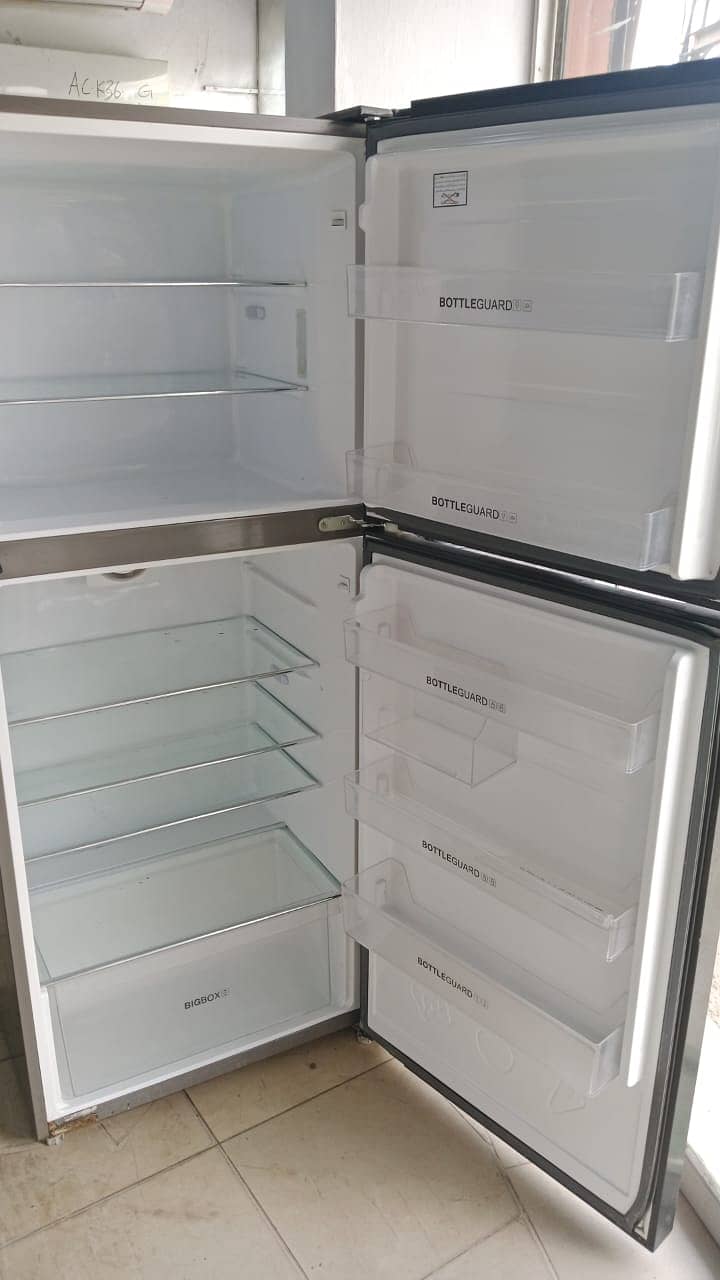 Haier fridge LArge size  (0306=4462/443)fitt sett 2