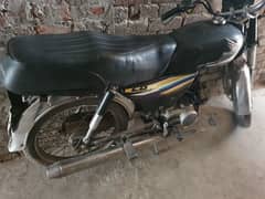 Honda CD70 2015