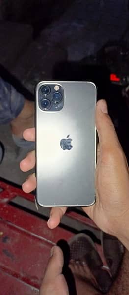 i phone 11 pro jv 64 gb argent sale whatspp nb 03316107233 0