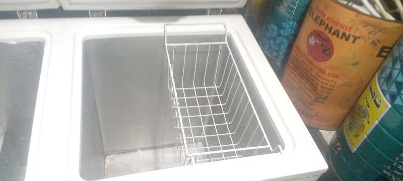 deep freezer like new ha 4