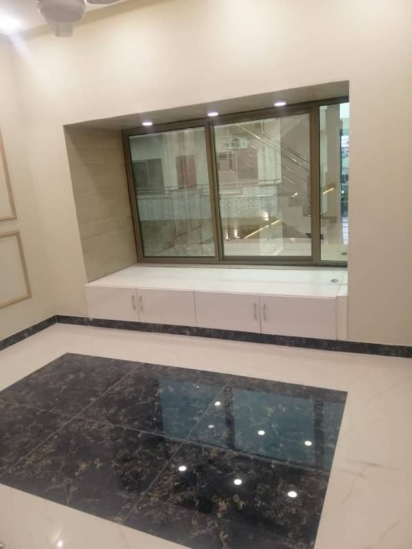 PORTION AVAILABLE FOR RENT IN GULBERG Islamabad 6