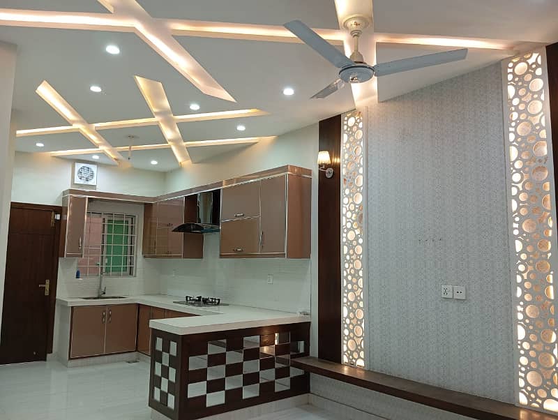 5 MARLA BRAND NEW HOUSE FOR SALE IN CC BLOCK SECTOR D BAHRIA TOWN LAHORE 10