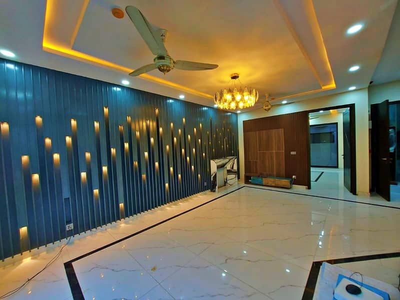 5 MARLA LUXURY HOUSE IN DHA 9 TOWN FOR RENT 12