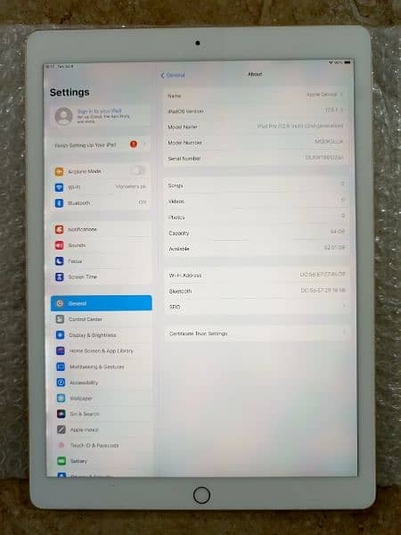 iPad Pro 12.9” 2nd generation 2017 1