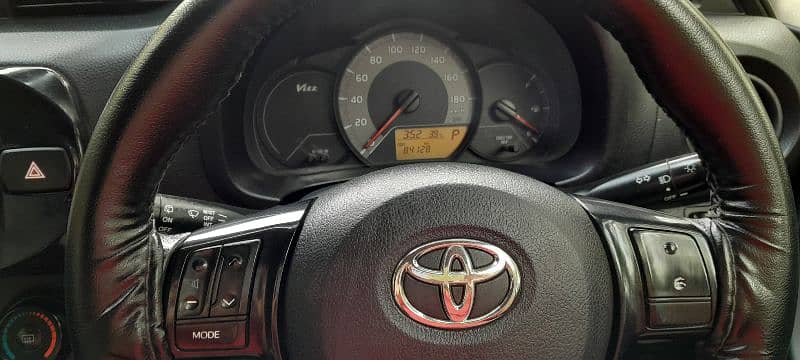 Toyota Vitz 2018 3