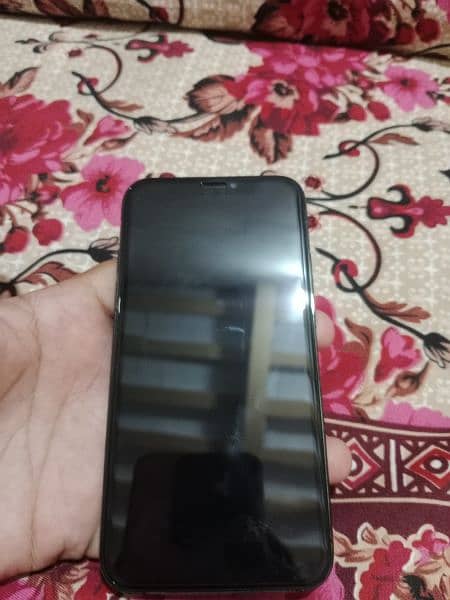 iPhone xs black colour non pta 64 gb factory unlocked 1