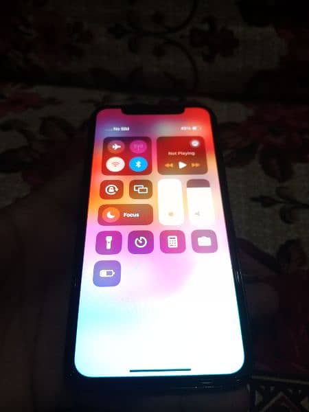iPhone xs black colour non pta 64 gb factory unlocked 3