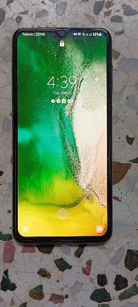 Samsung Galaxy A70 White With Box 11