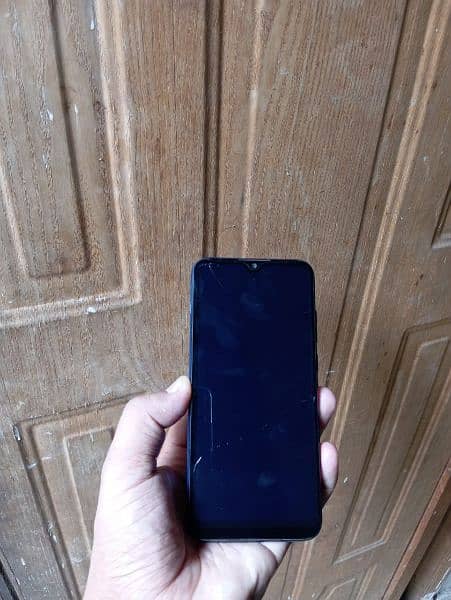 huwie y6s in good working condition price py bat ho sakti hy A+ panel 0
