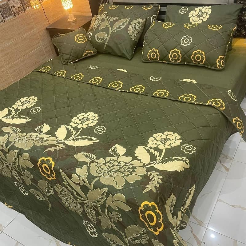 7Pc Printed Comforter Set 1