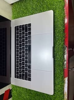 macbook 2017 16 inch