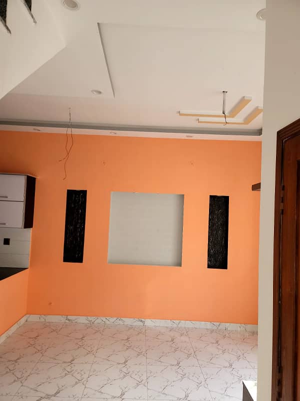 3 MARLA MOST BEAUTIFUL PRIME LOCATION HOUSE FOR SALE IN NEW LAHORE CITY PH 1. 8