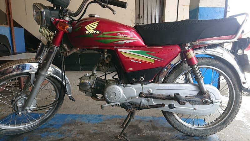 Road prince 70cc 2016 model lahore number 0