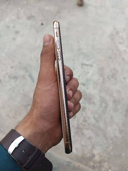 iPhone Xs Max 64GB Non PTA JV 3