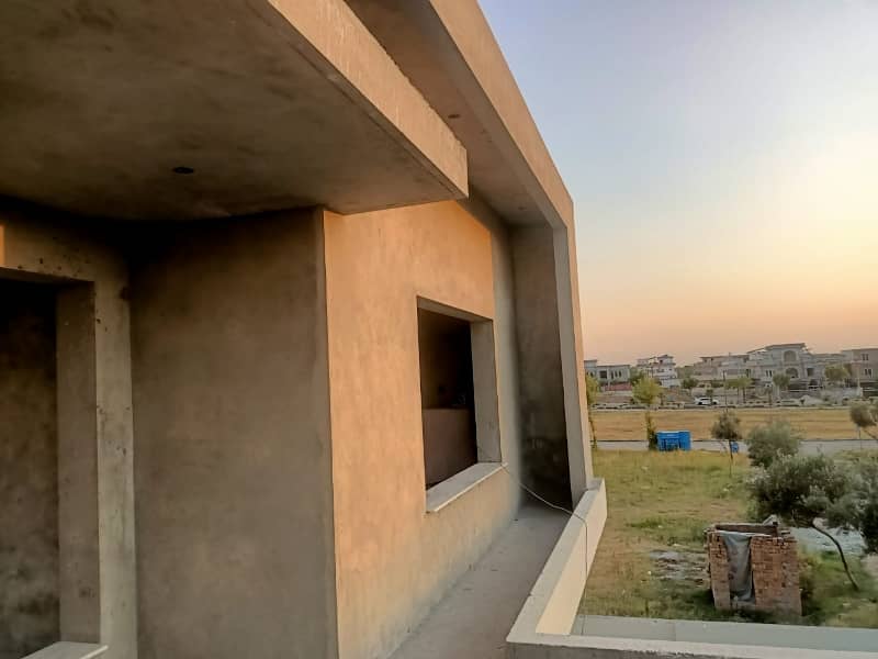 1 Kanal Double Storey House for sale in F17/2 (T&T) Islamabad 18