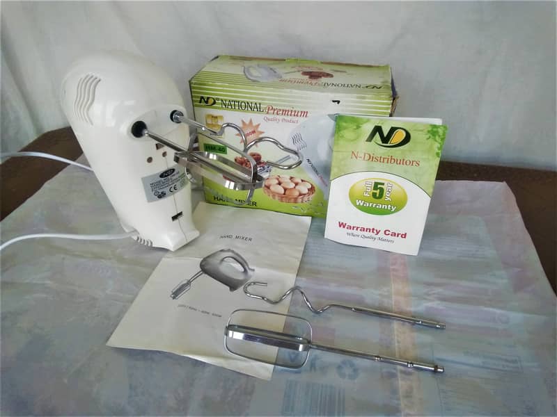 Electric Hand Mixer - for food processing. 1