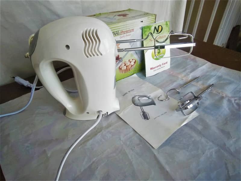 Electric Hand Mixer - for food processing. 2