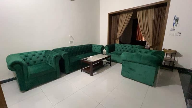 Spacious and Stylish 7-Seater Sofa Set for Sale! 1