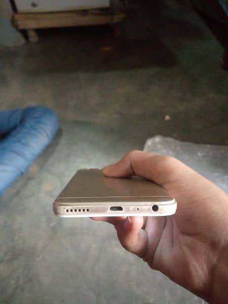 OPPO A57 only phone 4