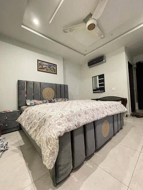 Upper portion for rent in G16/3 electricity gas water bour available 6