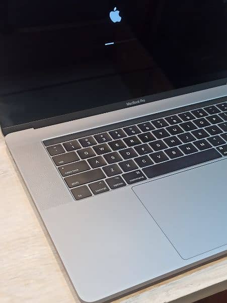 MacBook Pro 2017 | i7 16GB 512GB | 2GB card 2