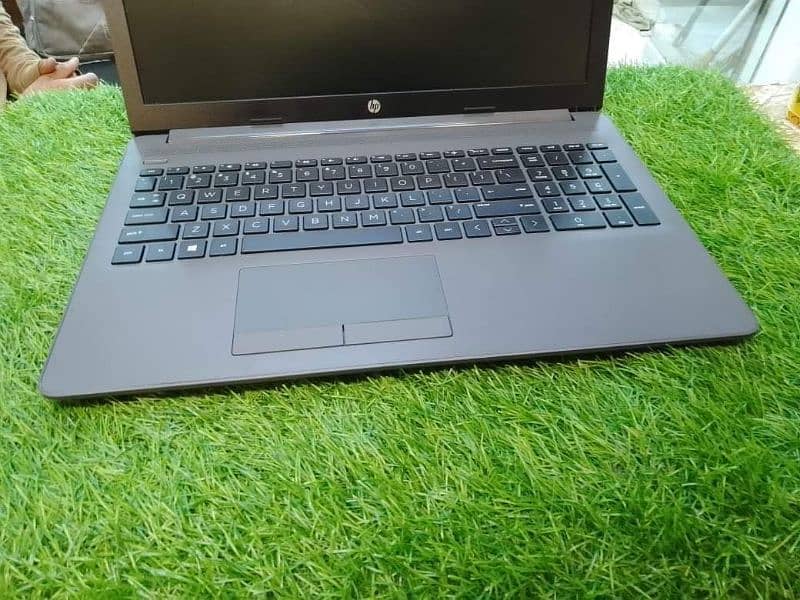 hp 15 core i5 6th 8gb ram 256gb ssd 4