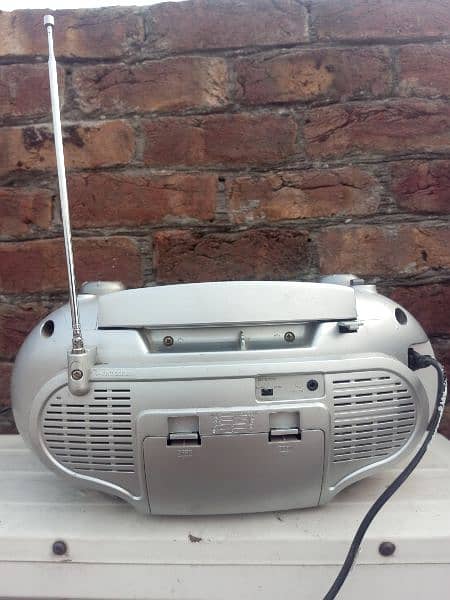 Dynamic LG Radio AM/FM 3