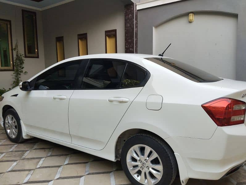 Honda City Aspire 2016 4