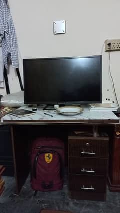 Office/ Computer Table