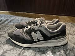 new balance sneakers size 9