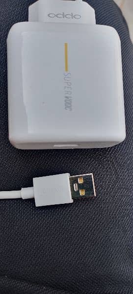 Oppo Reno 5 SuperVooc Charger 1