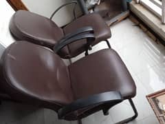 2 office chairs in good condition