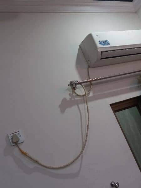 PEL 1.5 Ton Non-Inverter AC,Good condition ac 5