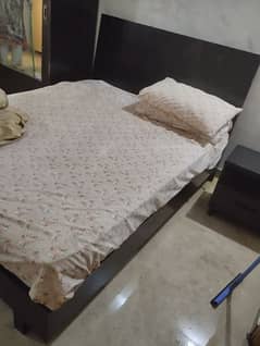 habit bed with 2 side tables, spring mattress and dressing table