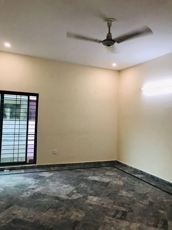 Kanal house for Rent in Valencia Town Lahore 4