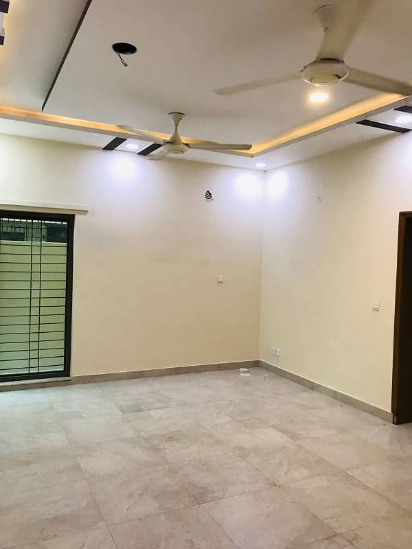 Kanal house for Rent in Valencia Town Lahore 11