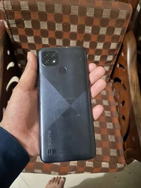 realme c21 4/64 0