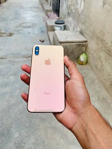 iphone xs max 256gb golden colour with box 4
