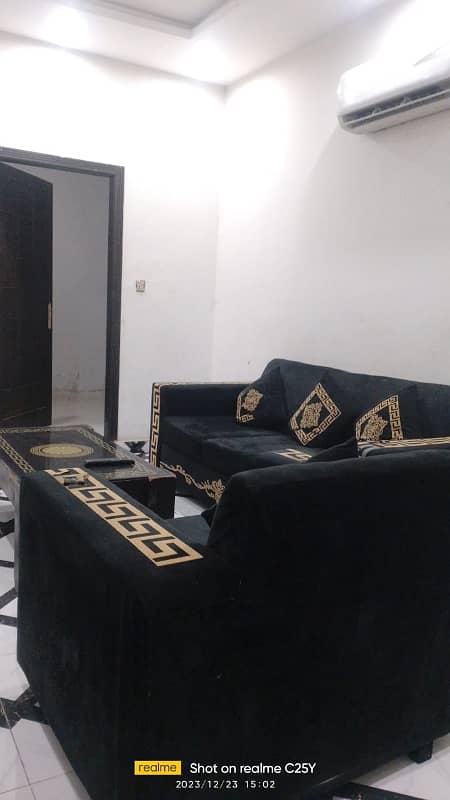 Perday Short time Furnished Flat For Rent on Daily And weekly monthly basis in Bahria Town Lahore 3
