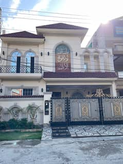 10 Marla Newly Build Modern Style House For Sale In Block M, Model Town Extension, Lahore.