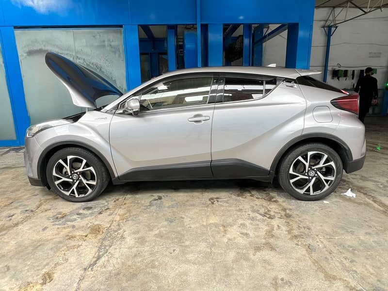 Toyota C-HR 2018 1