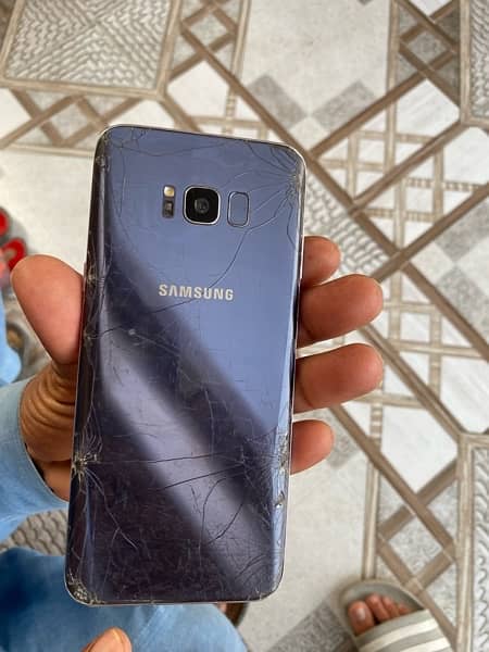 Samsung Galaxy 8+ 1