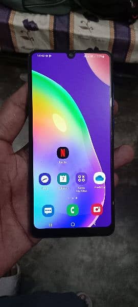 SAMSUNG A31 MOBILE 4/128 GB with Box Dual sim no open repair all good. 1