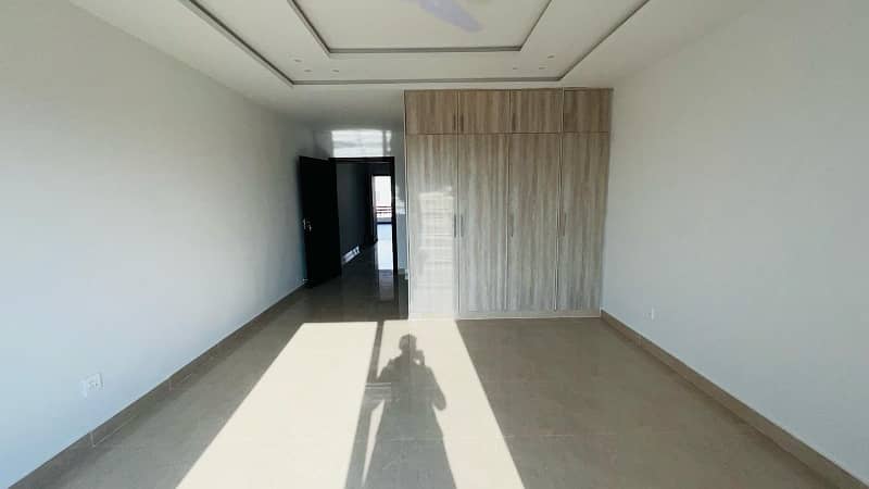 FLAT AVAILABLE FOR RENT IN BANI GALA 4