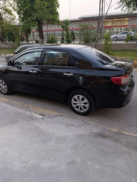 Toyota Corolla XLI 2011 3